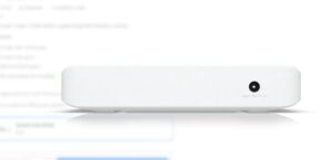 Alternative view of Ubiquiti UniFi 8 port switch, USW-LITE-8-POE, 8 x 10/100/1000 Mbe RJ 45 ports, 4 x POE, 8 Gbps, buget POE: 52W, SMB layer 2 PoE GbE switch, dimensiuni: 99.6 x 163.7 x 31.7 mm.