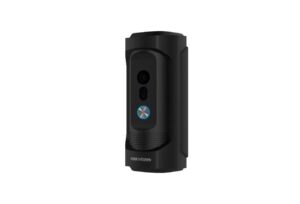 Post exterior videointerfon anti vandal Hikvision DS-KB8113-IME1(B), camera video 2MP Full HD,  vizualizare pe timp de noapte la 3 metri, True WDR,comunicare audio bidirectionala, alimentare POE , interfata retea: PoE,10/100 Mbps self-adapted, 1 x iesire releu, 1 x iesire alarma, IP65,IK09