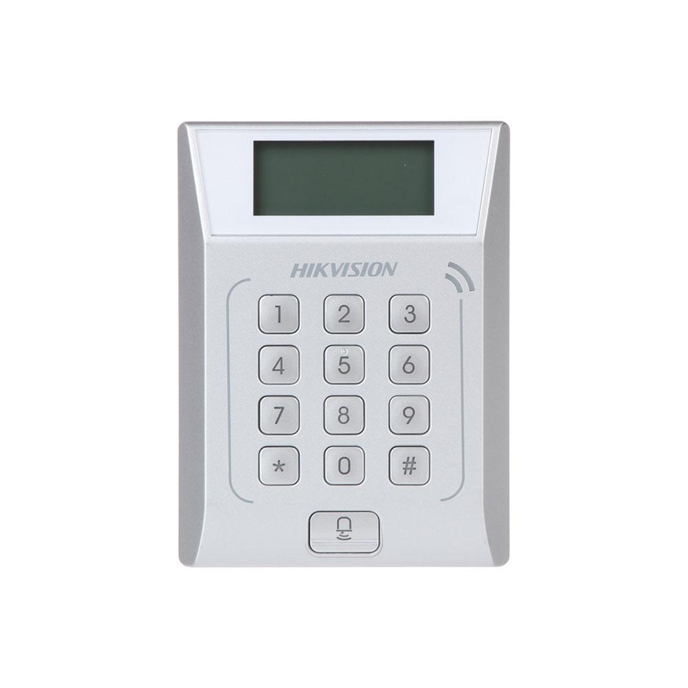 Cititor standalone cu tastatura si card proximitate Hkvision DS-K1T802E, suporta cartele EM 125Khz, capacitate 3000 carduri si 10000 evenimente, autentificare: card, card si parola,display 128x64, Exit Button × 1, Door Sensor × 1, Doorbell × 1, E-lock Output × 1