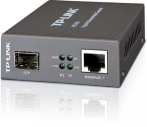 Alternative view of "Omada 10/100/1000 Mbps RJ45 to 1000 Mbps SFP Slot Supporting MiniGBIC Modules PORT: 1× Gigabit SFP Slot, 1× Gigabit RJ45 Port (Auto MDI/MDIX) SPEC: Chassis TL-MC1400 Rack-mountable"