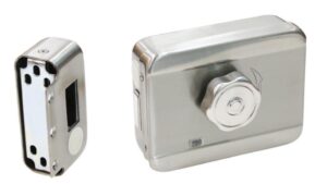 INCUIETOARE ELECTRICA HIKVISION  DS-K4E100 , Tensiune alimentara:DC 12V ± 10%, 12 VDC to 18 VDC, working current  < 350 mA, standby, current < 25 mA, unlock time 1 , Dimensiune: 130 mm × 100 mm × 61.25 mm, Temp. Operare:-20 °C to 60  °, Greutate:1.45 kg.